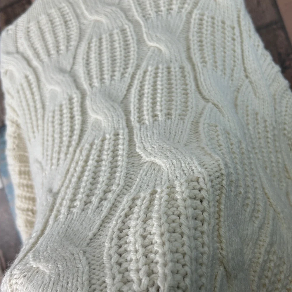 Universal Thread XXL Cream Knit Sweater - Picture 13 of 14